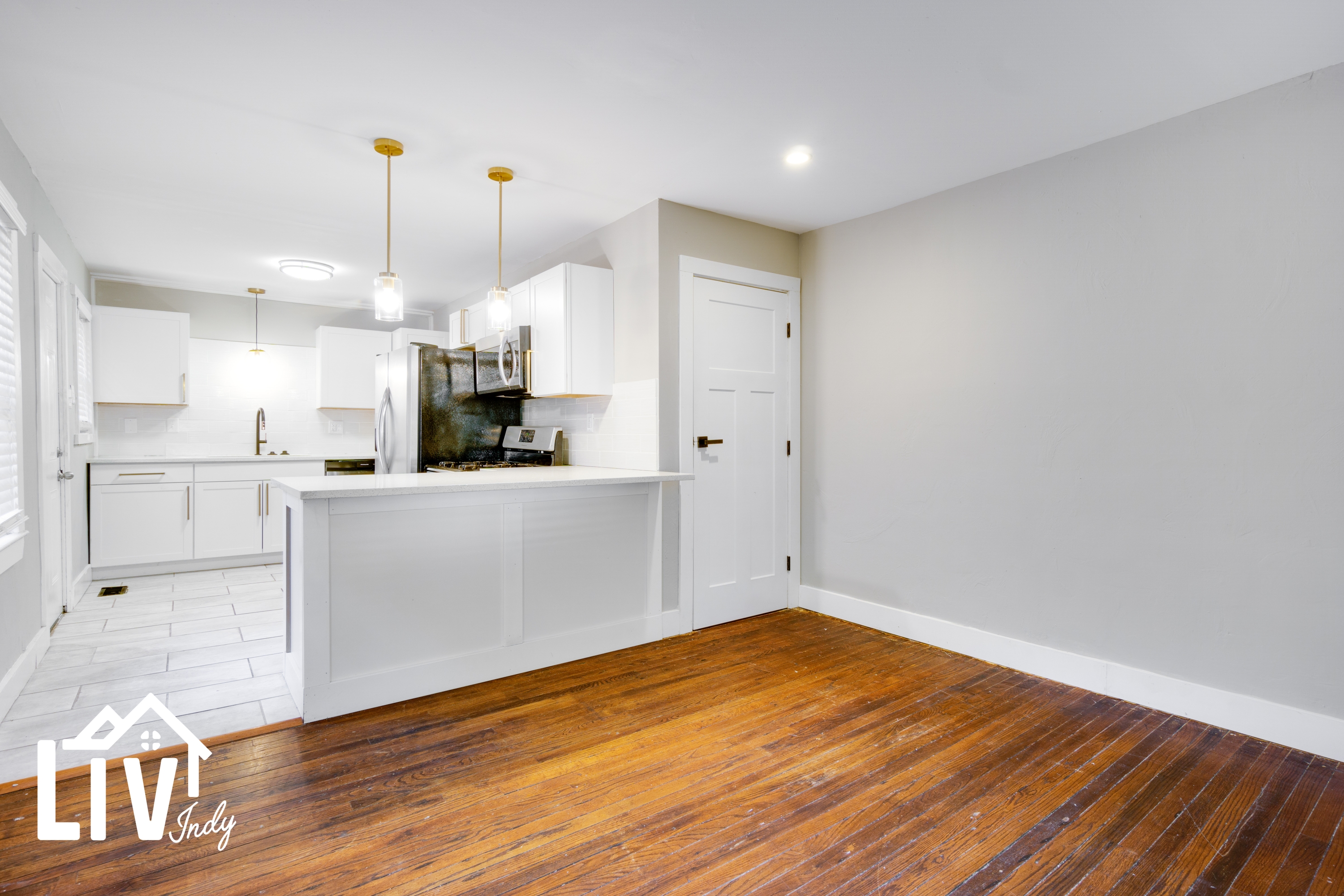 4225 Crittenden Avenue - 4227