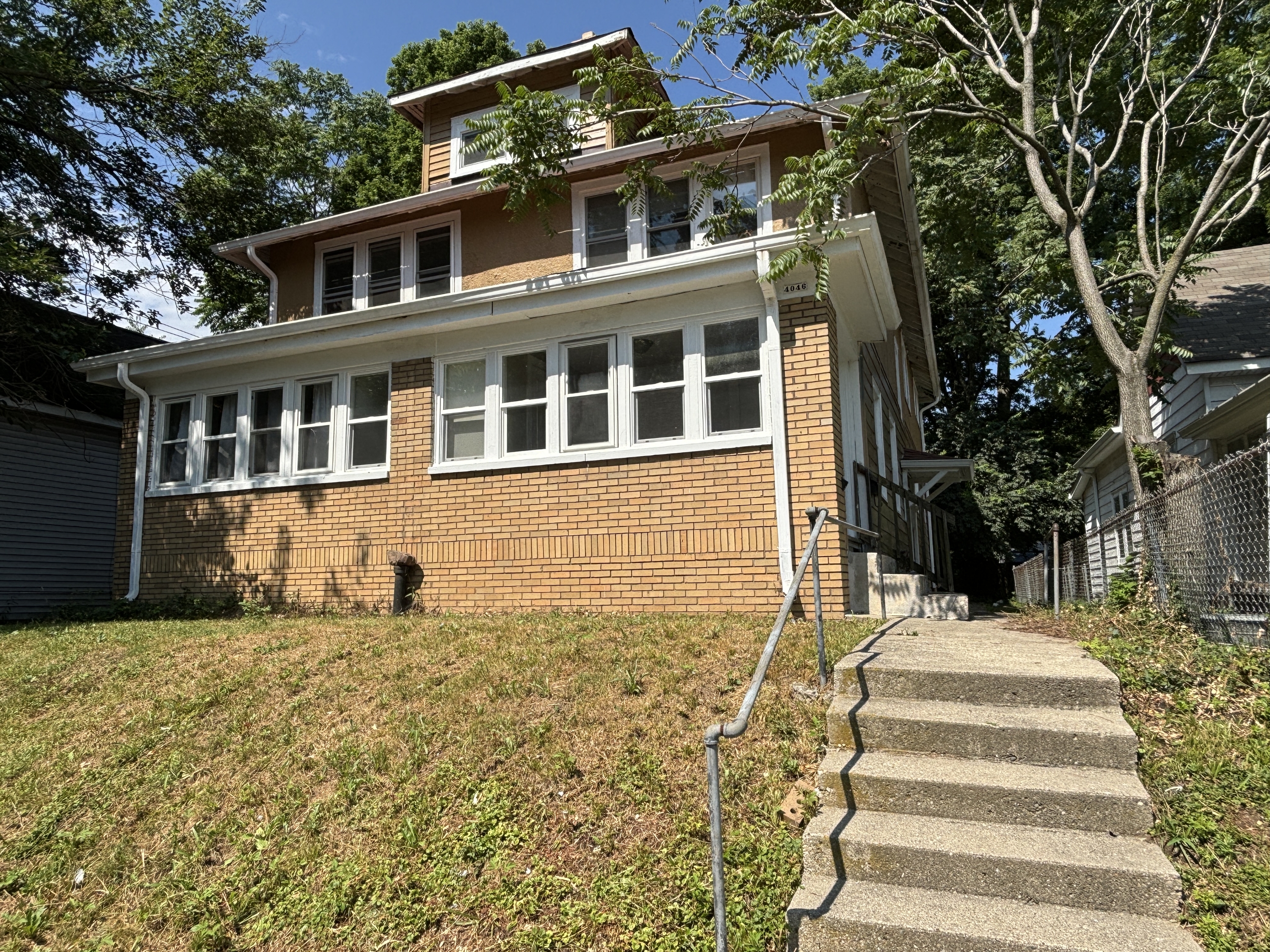 4044 Boulevard Place - A